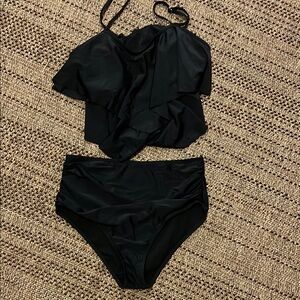 Elegant Black Women's Swimwear Set